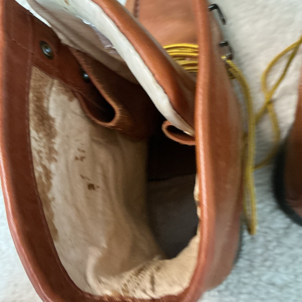 Men's Tan Leather Boots with Black Soles - Picture 10 of 10